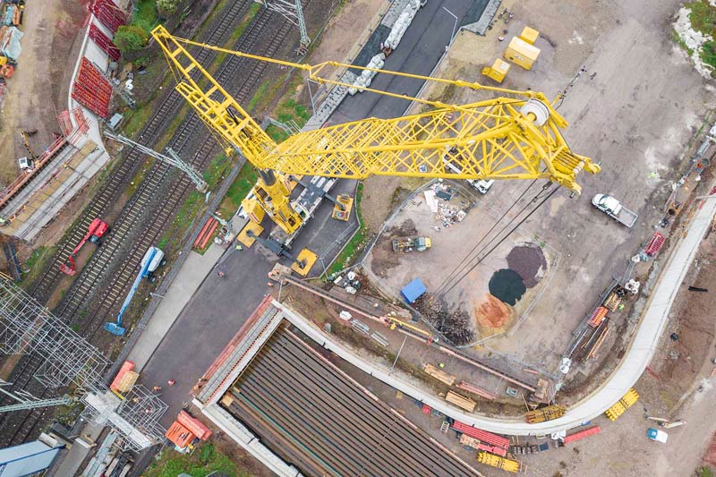 Einheben der Träger in Trier West